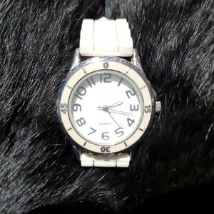 Vintage White Ivory and Silver Women's Quartz Watch